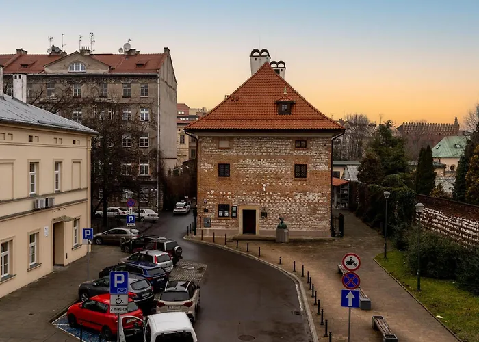 Cracow Best Location Apartment No:6 By Cozyplace